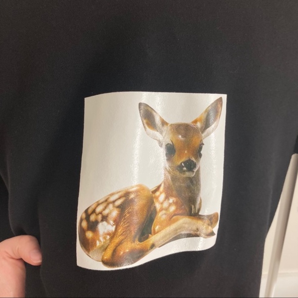 BURBERRY Deer Print Sweatshirt Unisex - Picture 8 of 13